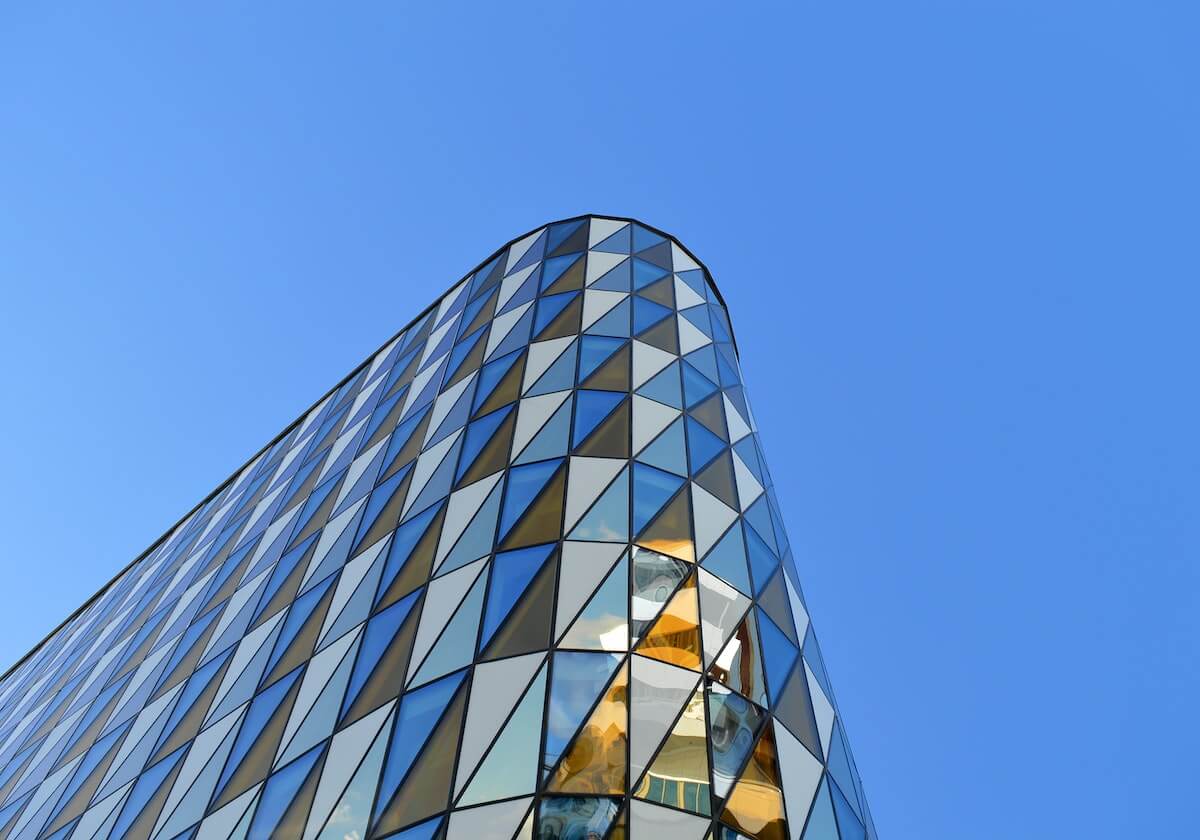 1-3！国乒奥运冠军樊振东首败，德甲男双首秀输球，一胜一负又添新伤！